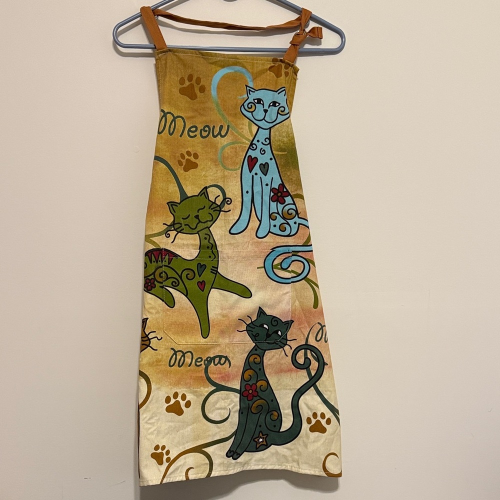 Cat-Themed Apron 100% cotton Animal Rescue site Meow adjustable neck- tie waist